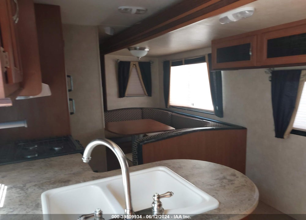 2015 FOREST RIVER SALEM TRAVEL TRAILER VIN: 4X4TSMF23FA313113