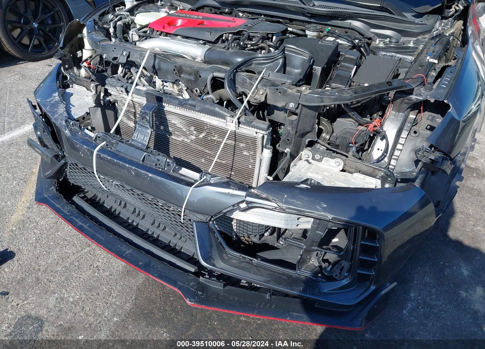 2018 HONDA CIVIC TYPE-R TOURING VIN: SHHFK8G76JU204826