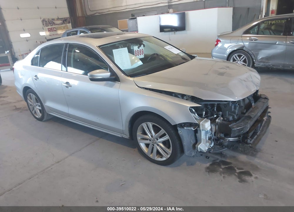 2015 VOLKSWAGEN JETTA 2.0L TDI SEL VIN: 3VWLA7AJXFM296030