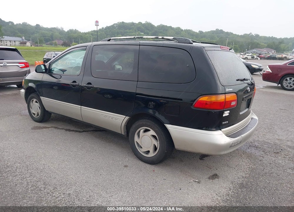 2000 TOYOTA SIENNA XLE VIN: 4T3ZF13CXYU248250