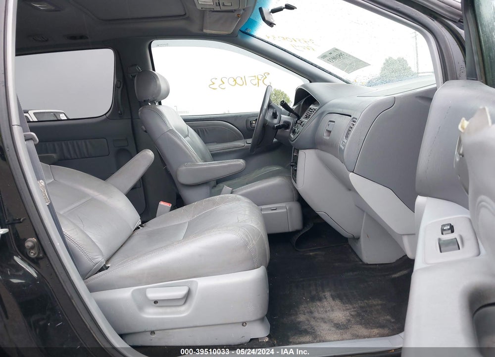 2000 TOYOTA SIENNA XLE VIN: 4T3ZF13CXYU248250