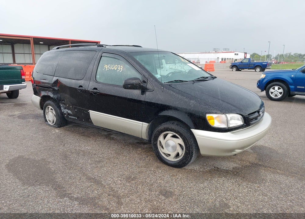 2000 TOYOTA SIENNA XLE VIN: 4T3ZF13CXYU248250
