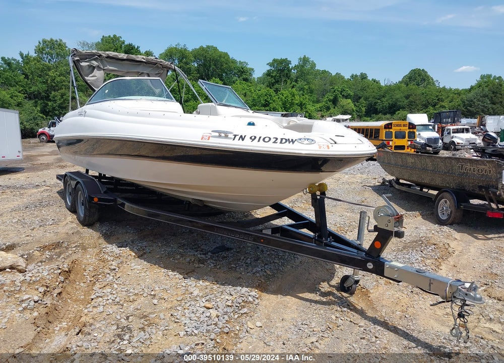 2002 SEARAY SKIBOAT VIN: SERV1864H102