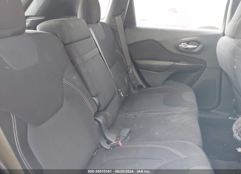2015 JEEP CHEROKEE LATITUDE VIN: 1C4PJLCBXFW791542