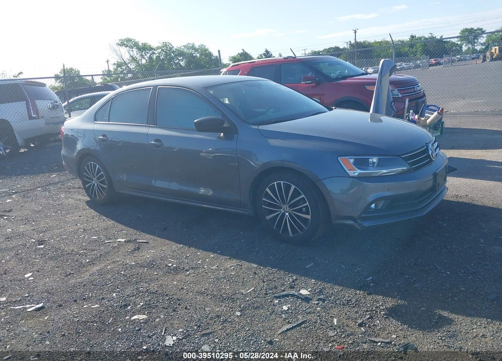 2015 VOLKSWAGEN JETTA 1.8T SPORT VIN: 3VWD17AJ7FM402003