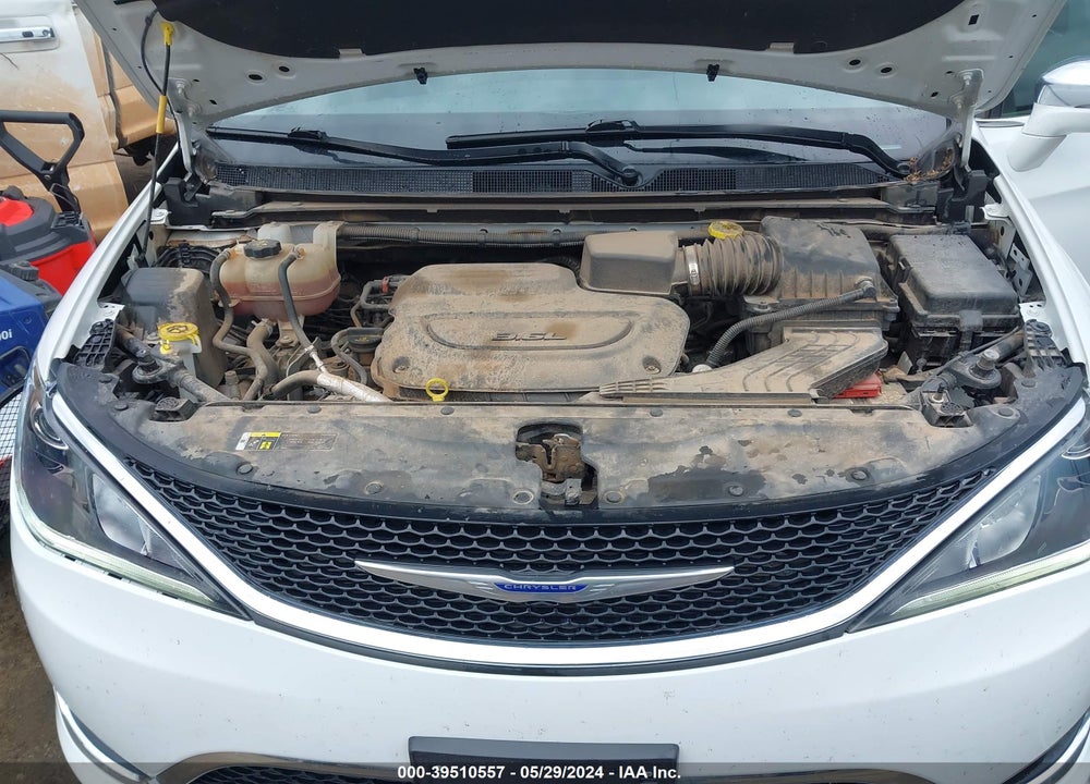 2019 CHRYSLER PACIFICA LIMITED VIN: 2C4RC1GG2KR737670