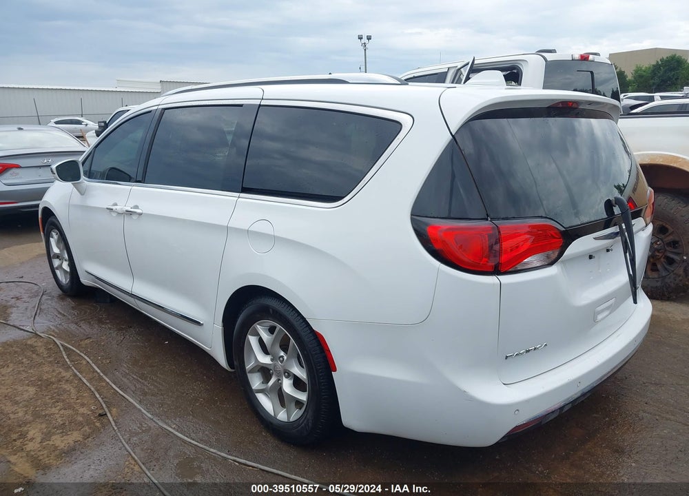 2019 CHRYSLER PACIFICA LIMITED VIN: 2C4RC1GG2KR737670