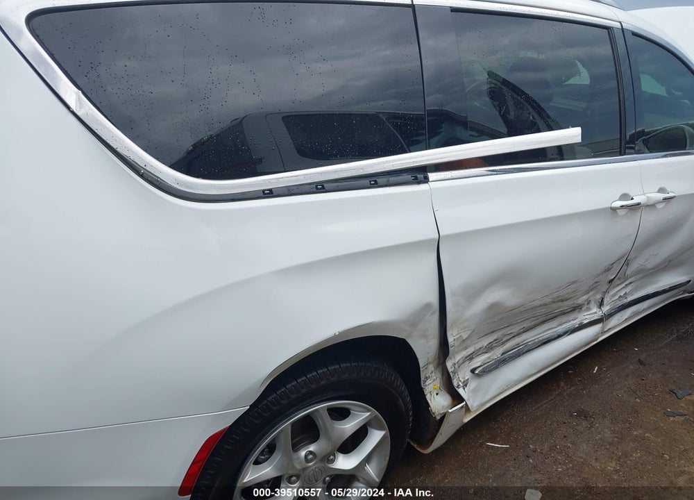 2019 CHRYSLER PACIFICA LIMITED VIN: 2C4RC1GG2KR737670