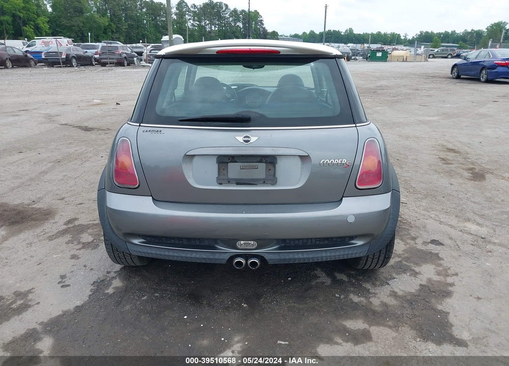 2003 MINI COOPER S VIN: WMWRE33413TD69512