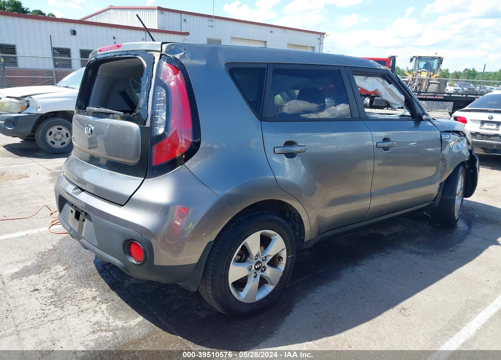 2018 KIA SOUL VIN: KNDJN2A24J7597373