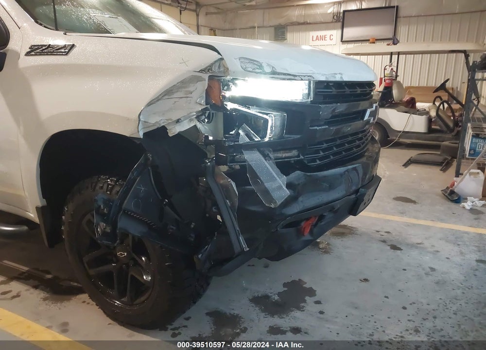 2020 CHEVROLET SILVERADO 1500 4WD SHORT BED LT TRAIL BOSS VIN: 3GCPYFED7LG192653