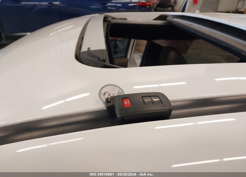 2018 TOYOTA TACOMA LIMITED VIN: 3TMGZ5AN4JM162305