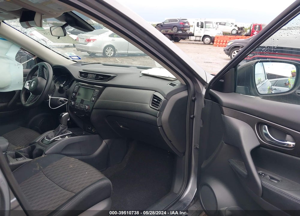 2019 NISSAN ROGUE S VIN: 5N1AT2MT1KC760852