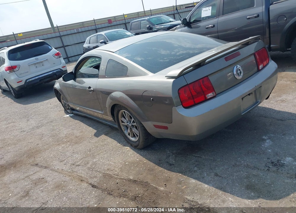2005 FORD MUSTANG V6 DELUXE/V6 PREMIUM VIN: 1ZVFT80N255128064