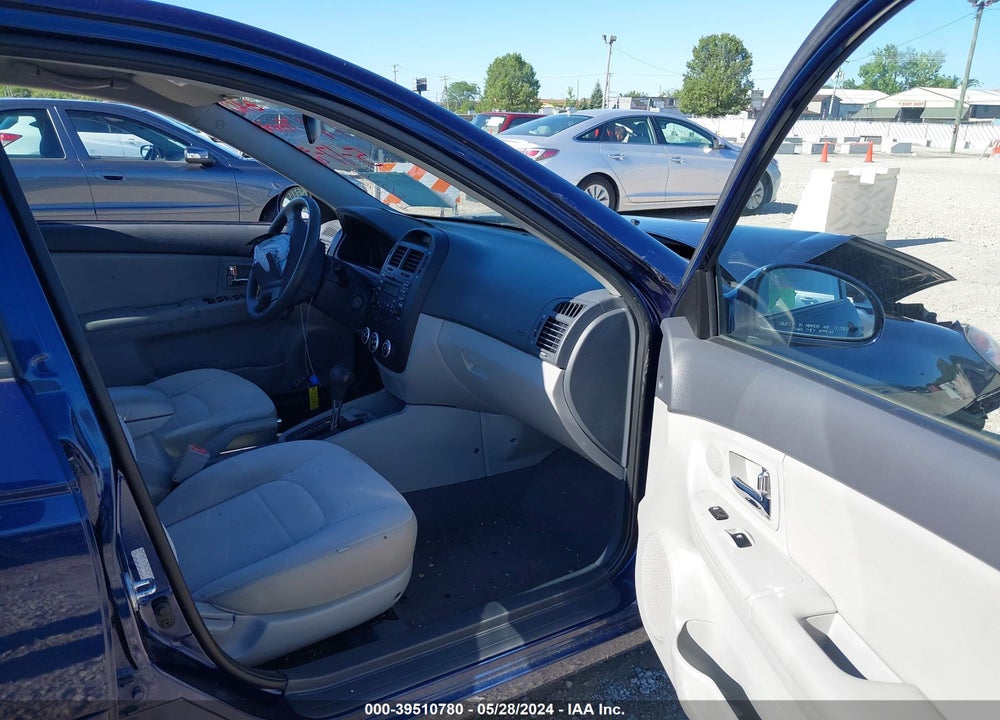 2009 KIA SPECTRA EX VIN: KNAFE221595635628
