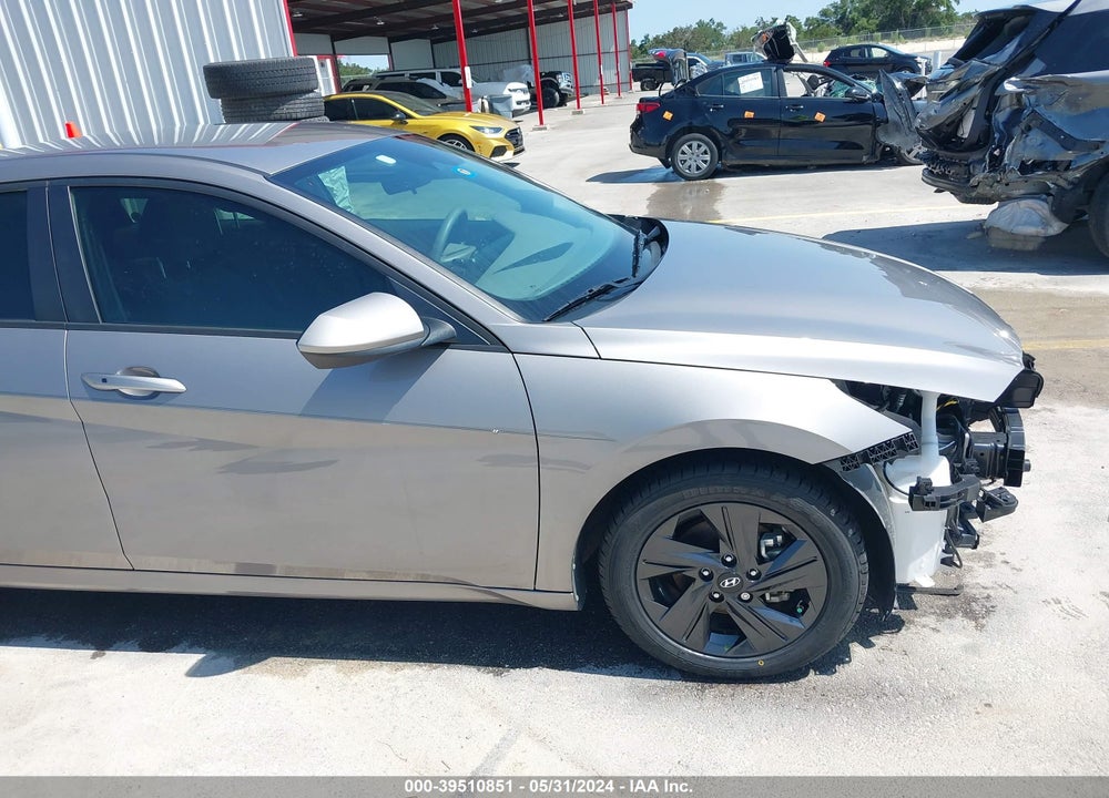 2021 HYUNDAI ELANTRA SEL VIN: KMHLM4AG3MU123631