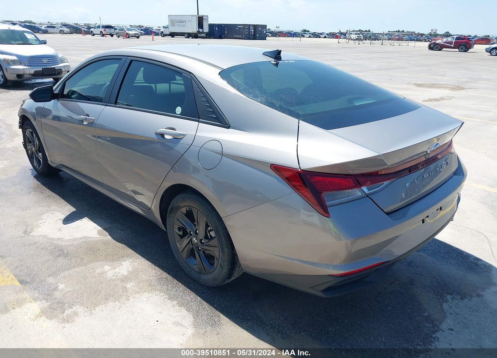 2021 HYUNDAI ELANTRA SEL VIN: KMHLM4AG3MU123631