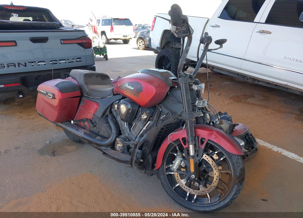 2024 INDIAN MOTORCYCLE CO. CHALLENGER DARKHORSE W/POWERBAND AUDIO VIN: 56KLCKRR3R3426661
