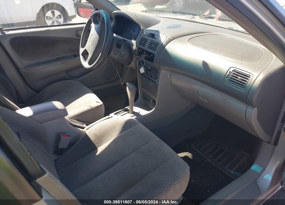 2002 TOYOTA COROLLA LE VIN: 1NXBR12EX2Z568079