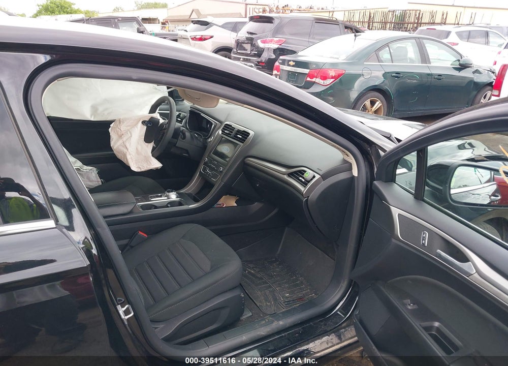 2020 FORD FUSION SE VIN: 3FA6P0HDXLR219281