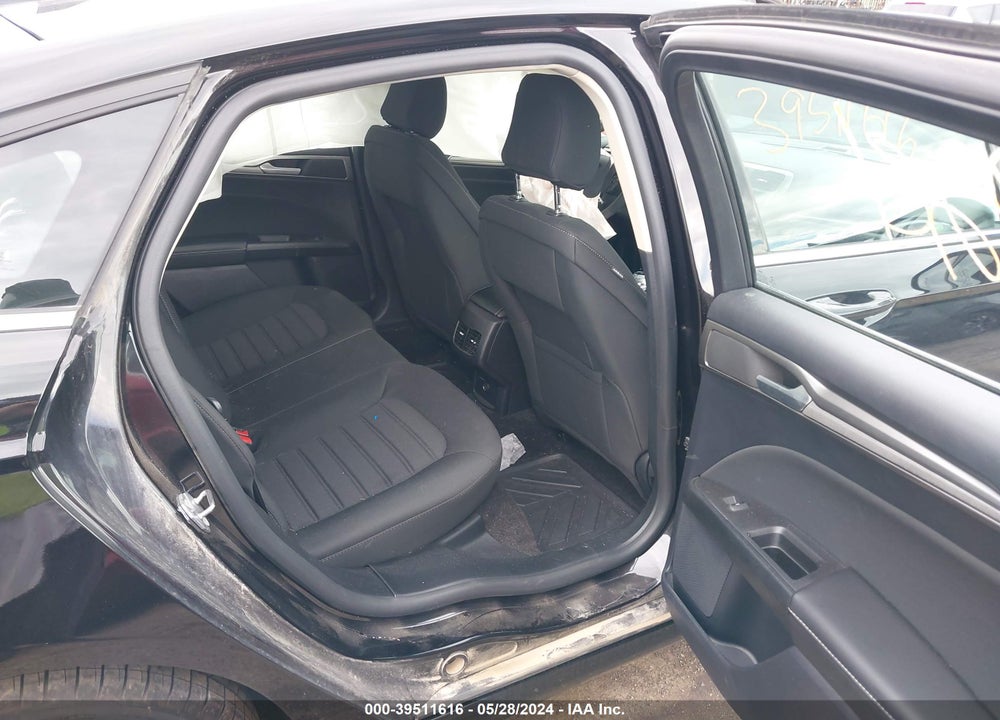 2020 FORD FUSION SE VIN: 3FA6P0HDXLR219281