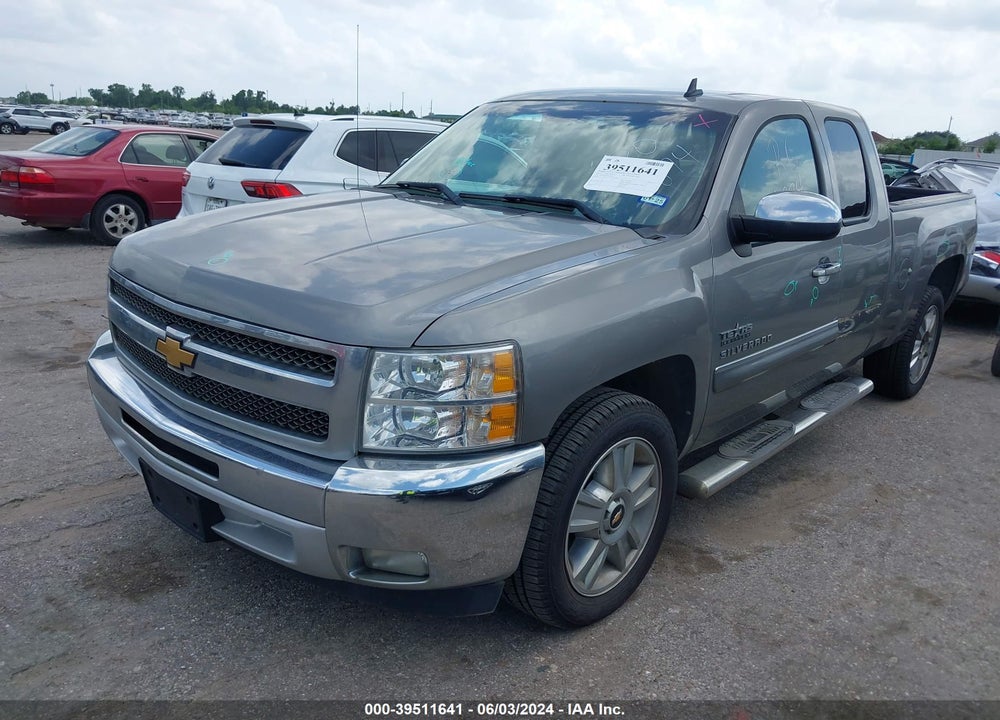 2013 CHEVROLET SILVERADO 1500 LT VIN: 1GCRCSE07DZ156931