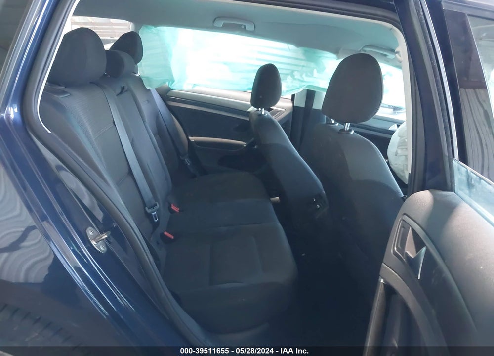 2018 VOLKSWAGEN GOLF SPORTWAGEN TSI S VIN: 3VW717AU2JM765924