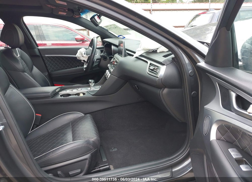 2020 GENESIS G70 2.0T RWD VIN: KMTG44LA0LU055576