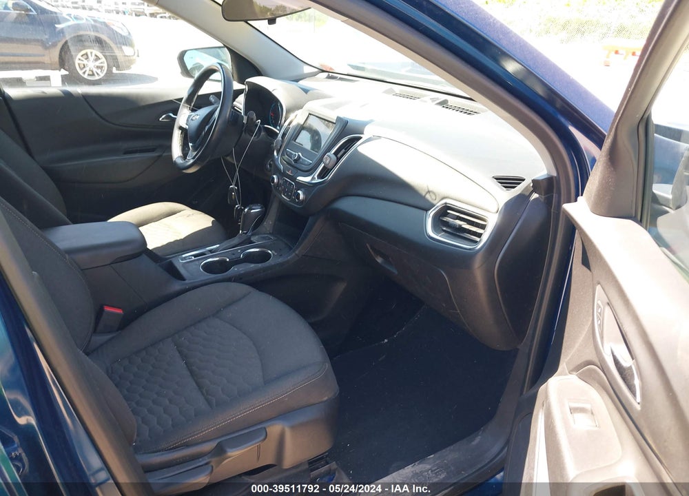 2019 CHEVROLET EQUINOX LT VIN: 2GNAXUEVXK6215236