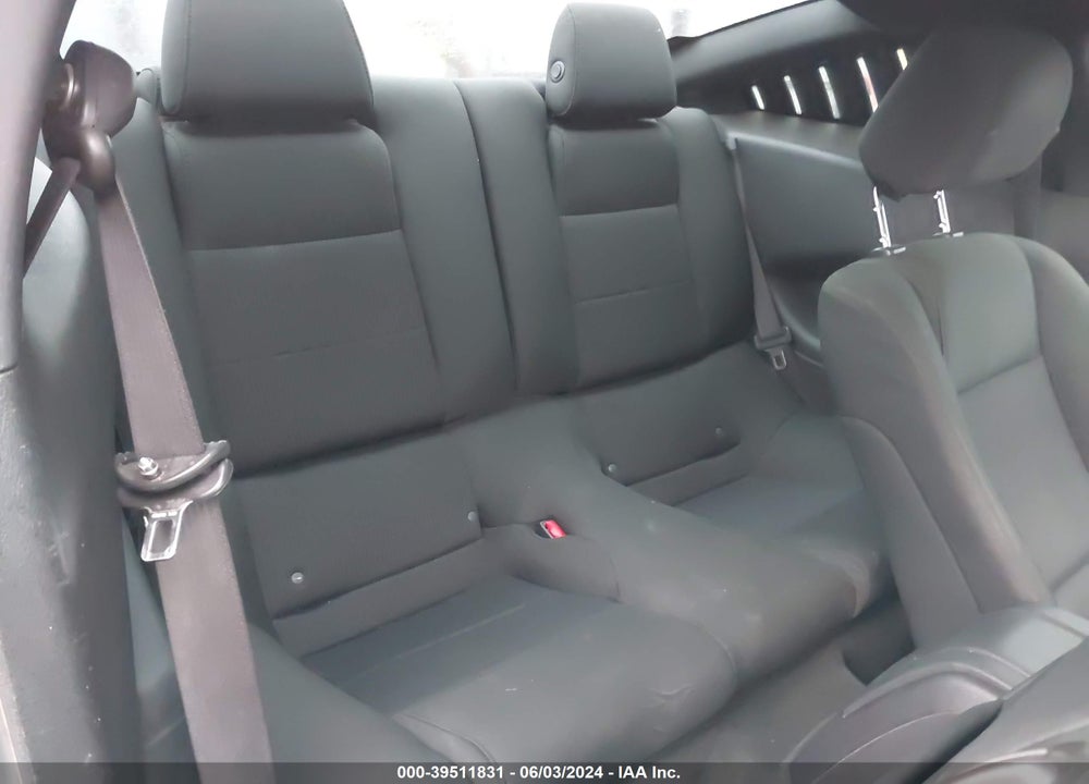 2014 FORD MUSTANG V6 VIN: 1ZVBP8AM8E5228789