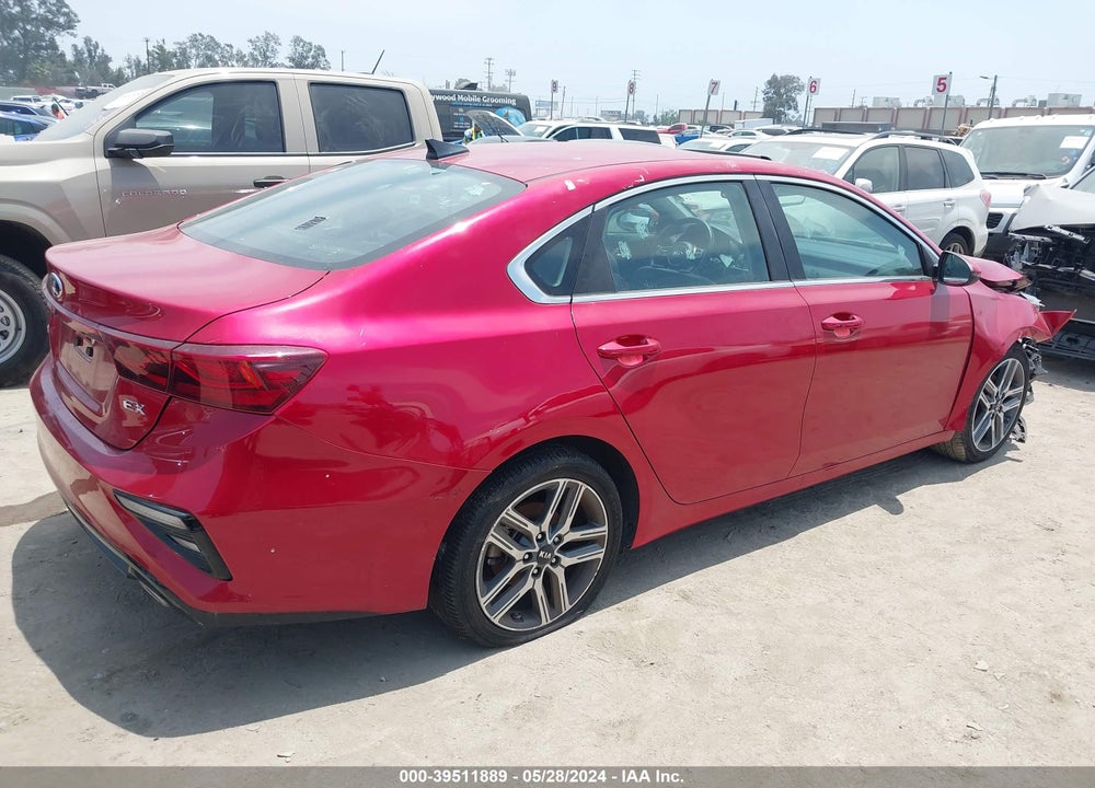 2021 KIA FORTE EX VIN: 3KPF54AD2ME372991