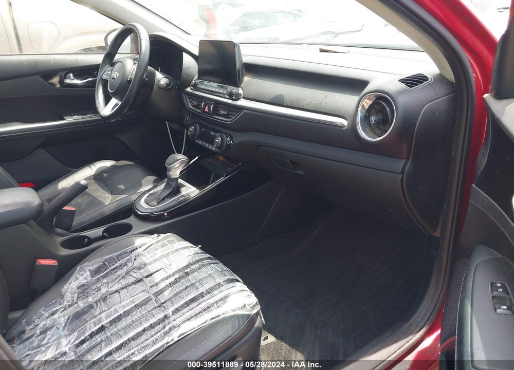 2021 KIA FORTE EX VIN: 3KPF54AD2ME372991