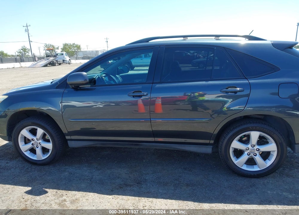 2005 LEXUS RX 330 VIN: 2T2HA31U15C040731