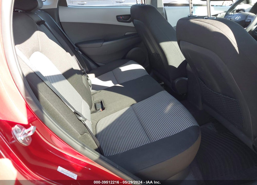 2021 HYUNDAI KONA SE VIN: KM8K1CAA5MU739938