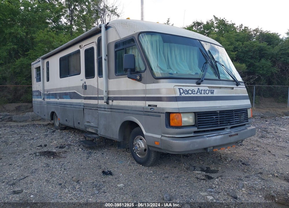1992 PACE ARROW 7341QS VIN: 3FCMFS3G3NJA00828