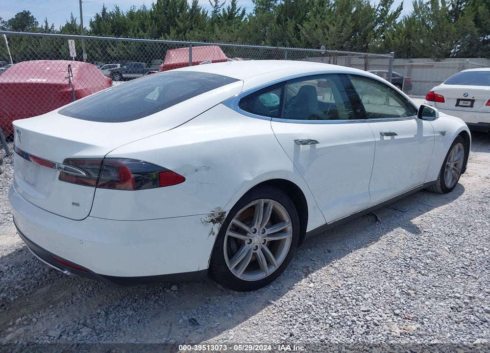 2014 TESLA MODEL S P85 VIN: 5YJSA1H14EFP40216