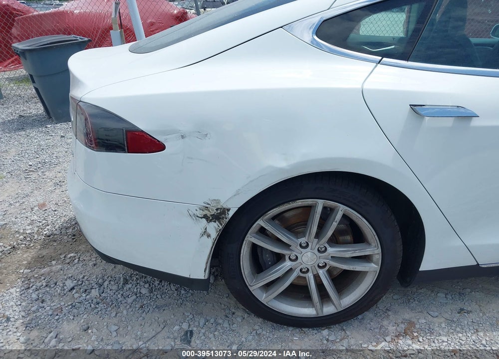 2014 TESLA MODEL S P85 VIN: 5YJSA1H14EFP40216