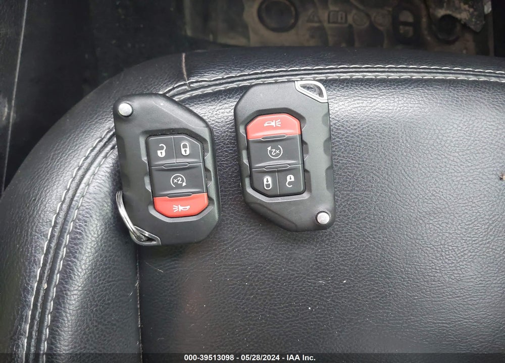 2020 JEEP WRANGLER UNLIMITED SAHARA VIN: 1C4HJXEN6LW116091