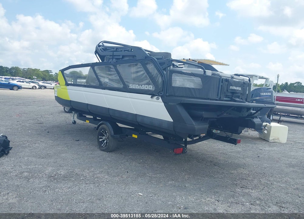 2022 SEADOO PERSONAL WATERCRAFT VIN: YDV80731D222