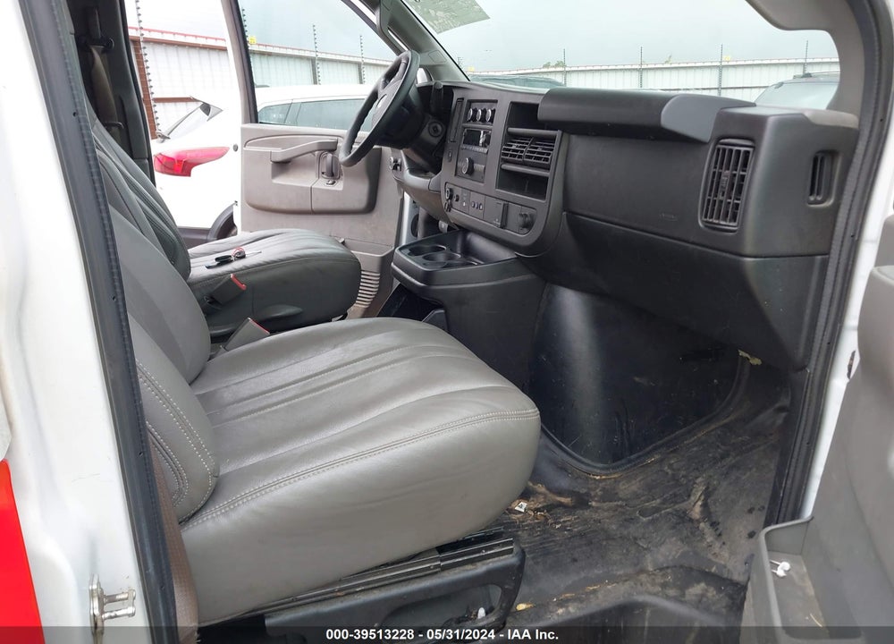 2020 CHEVROLET EXPRESS CARGO RWD 2500 REGULAR WHEELBASE WT VIN: 1GCWGAFG4L1219476