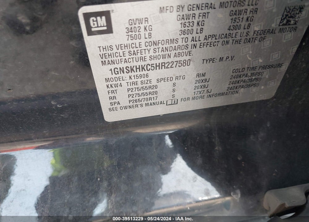 2017 CHEVROLET SUBURBAN VIN: 1GNSKHKC5HR227580
