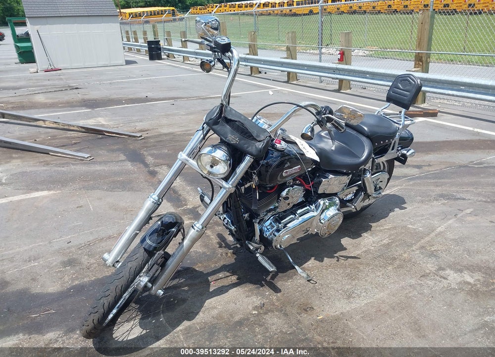 2007 HARLEY-DAVIDSON FXDWG VIN: 1HD1GP4137K319613