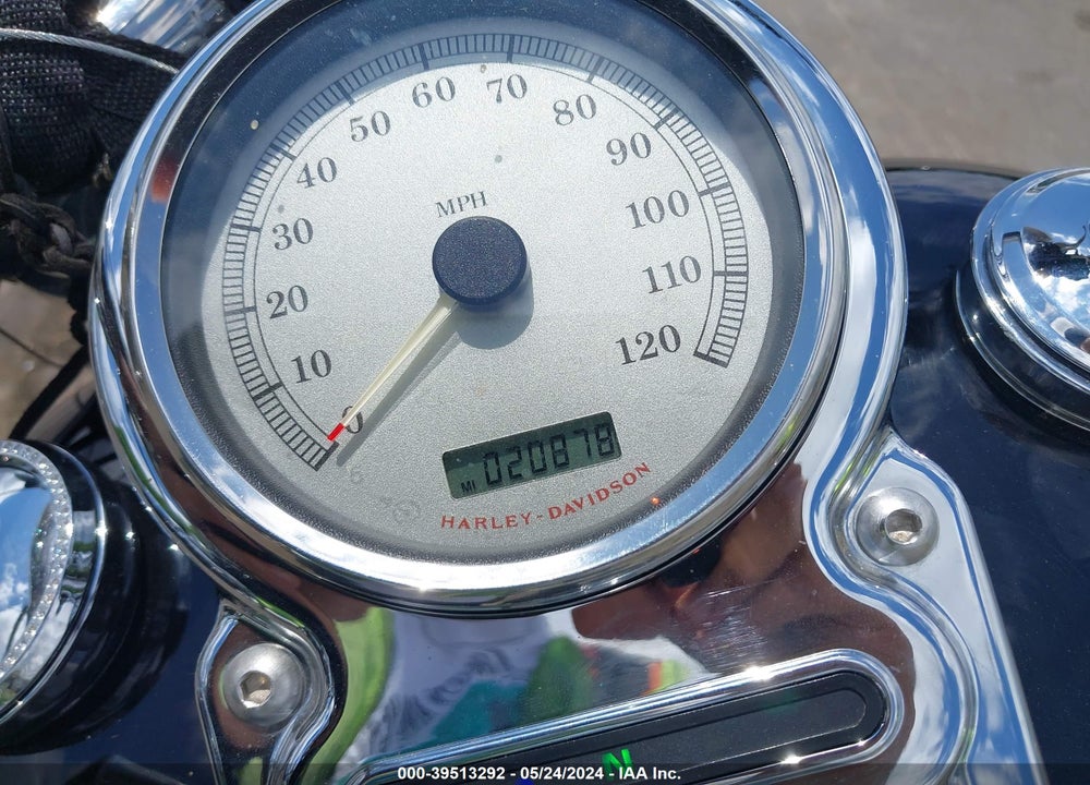 2007 HARLEY-DAVIDSON FXDWG VIN: 1HD1GP4137K319613