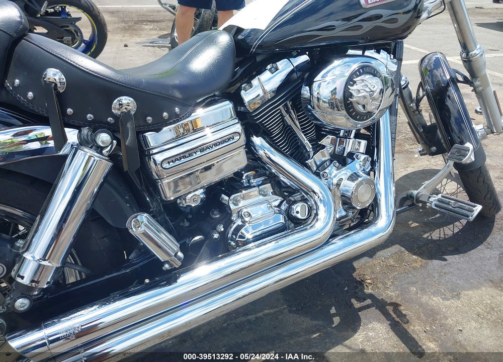 2007 HARLEY-DAVIDSON FXDWG VIN: 1HD1GP4137K319613