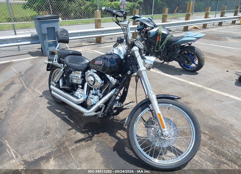 2007 HARLEY-DAVIDSON FXDWG VIN: 1HD1GP4137K319613