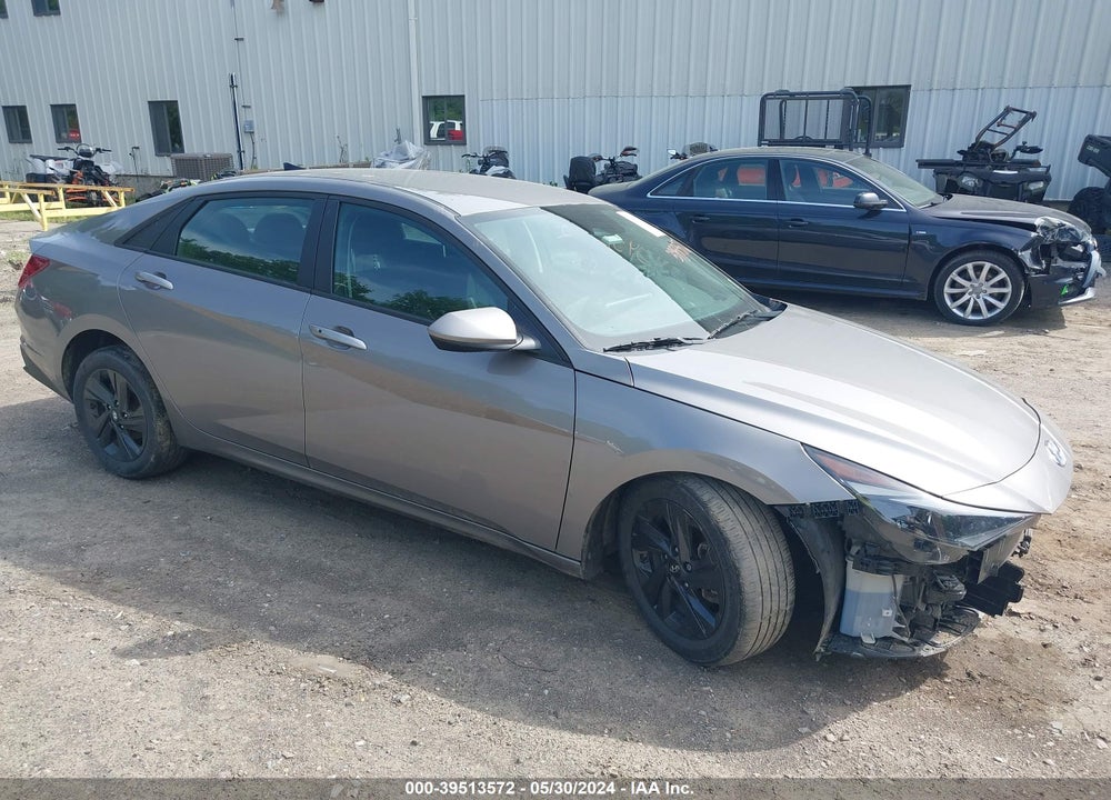 2021 HYUNDAI ELANTRA SEL VIN: KMHLS4AG2MU104462
