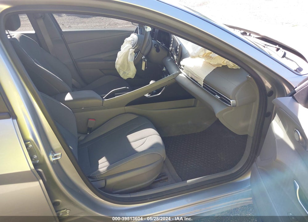 2023 HYUNDAI ELANTRA SEL VIN: 5NPLM4AG7PH088482