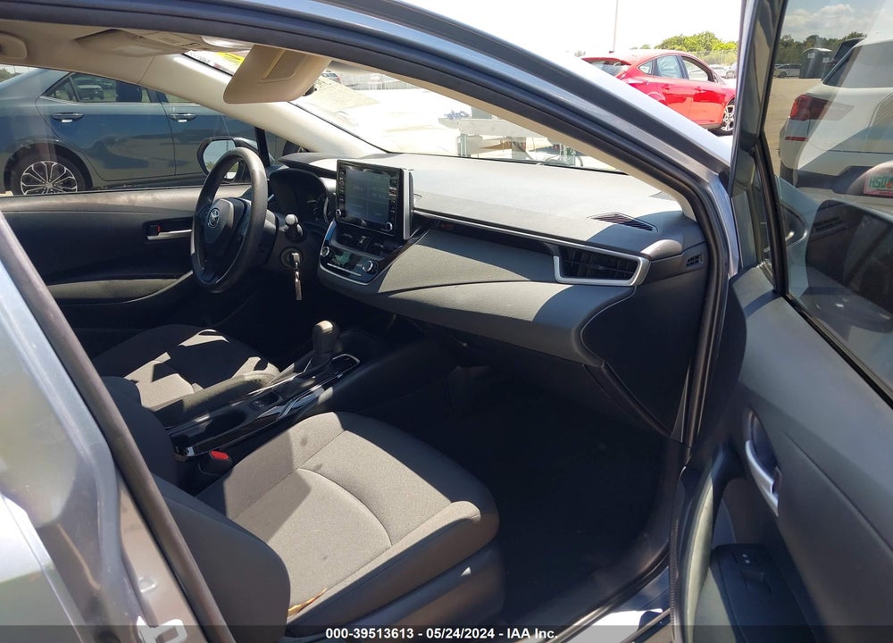 2021 TOYOTA COROLLA LE VIN: JTDEPMAE7MJ183965