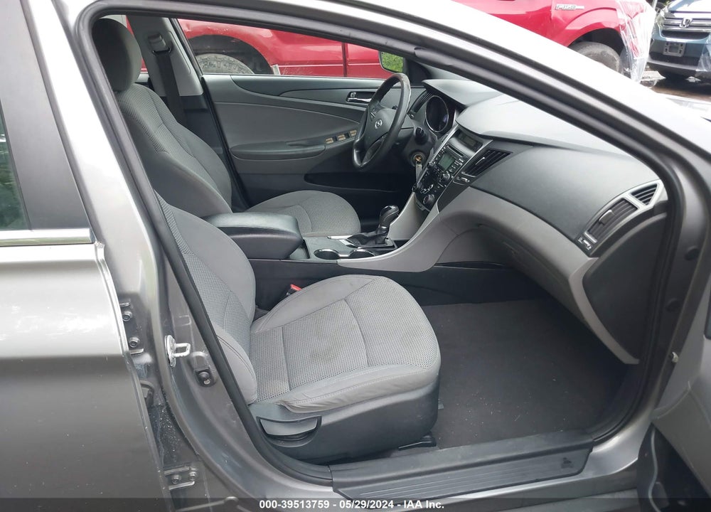 2011 HYUNDAI SONATA GLS VIN: 5NPEB4AC8BH106671