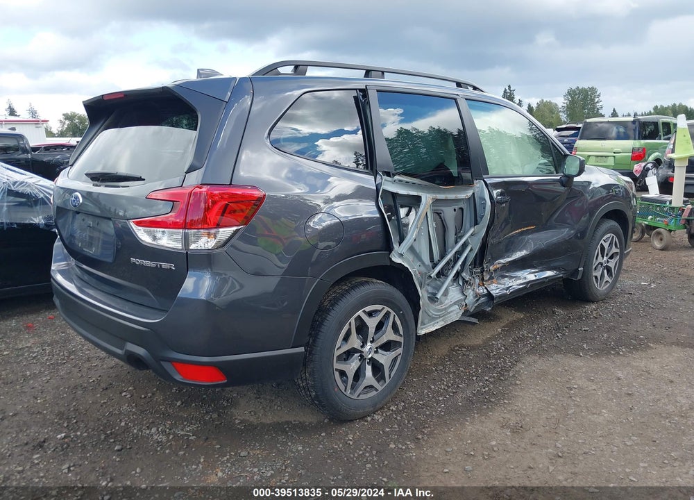 2023 SUBARU FORESTER PREMIUM VIN: JF2SKAEC8PH509536